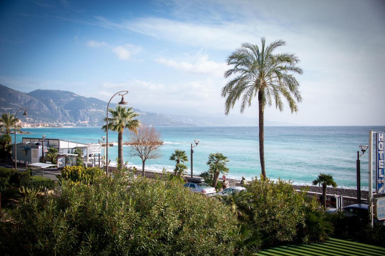 Hotel Et Appartements Reine D'Azur ロクブリュヌ＝カップ＝マルタン エクステリア 写真